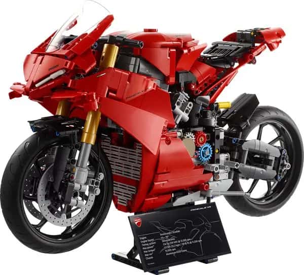 Ducati Panigale V4 S motor