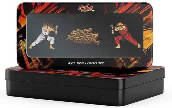 Street Fighter Pin Badge: Ryu vs Ken & Logo Set