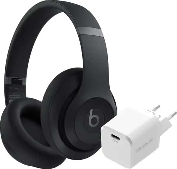 Beats Studio Pro Zwart + BlueBuilt Power Delivery Oplader met Usb C Poort 20W Wit